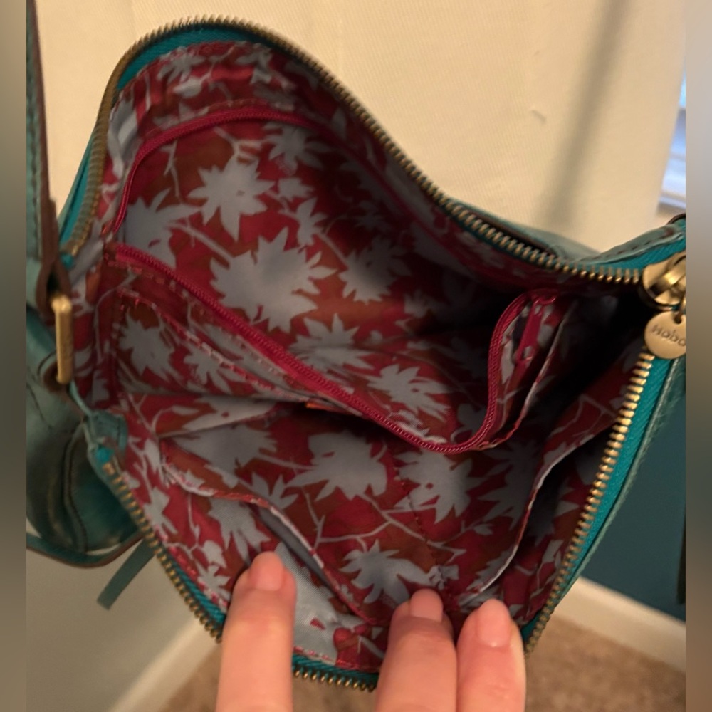 HOBO Turquoise Blue Leather Crossbody Bag - Picture 10 of 12